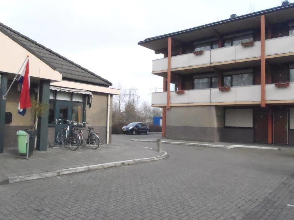 Campanile Hotel&Restaurant Leeuwarden Extérieur photo
